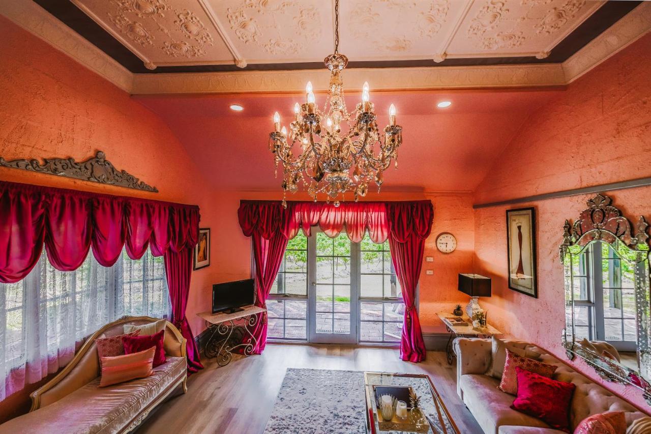 Casuarina Estate Hotel โพโคลบิน ภายนอก รูปภาพ